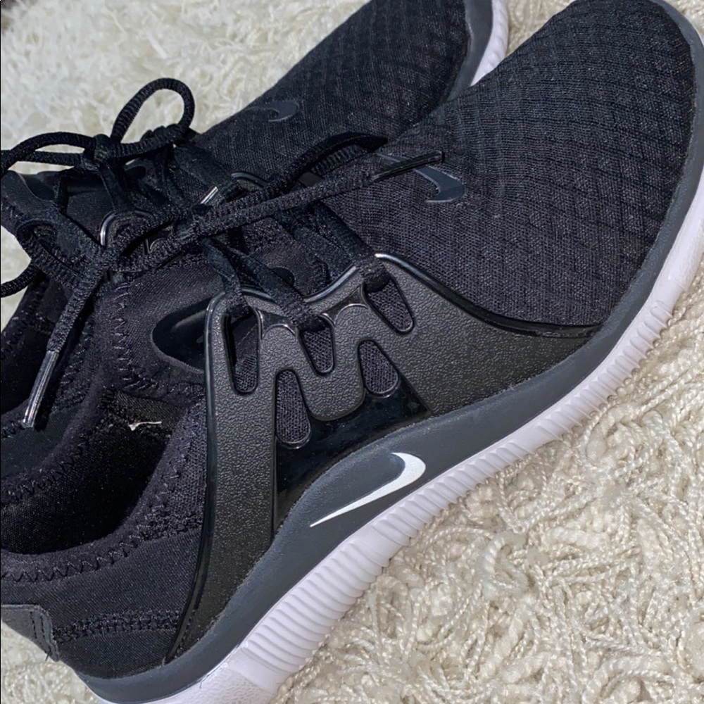 Nike black running shoes